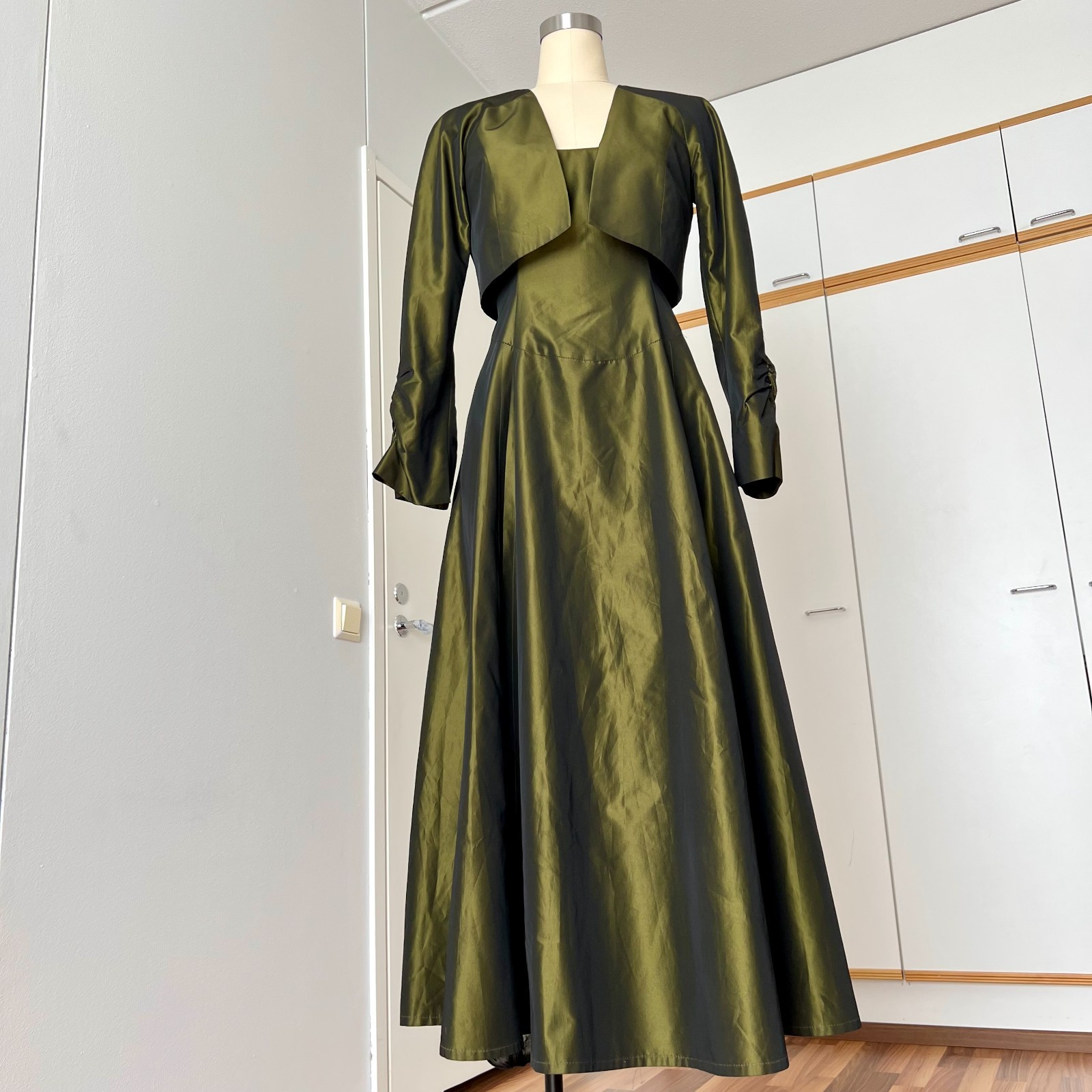 Vintage Two Piece Dress & Bolero Set Green Metallic Taffeta Cocktail Party EU 36