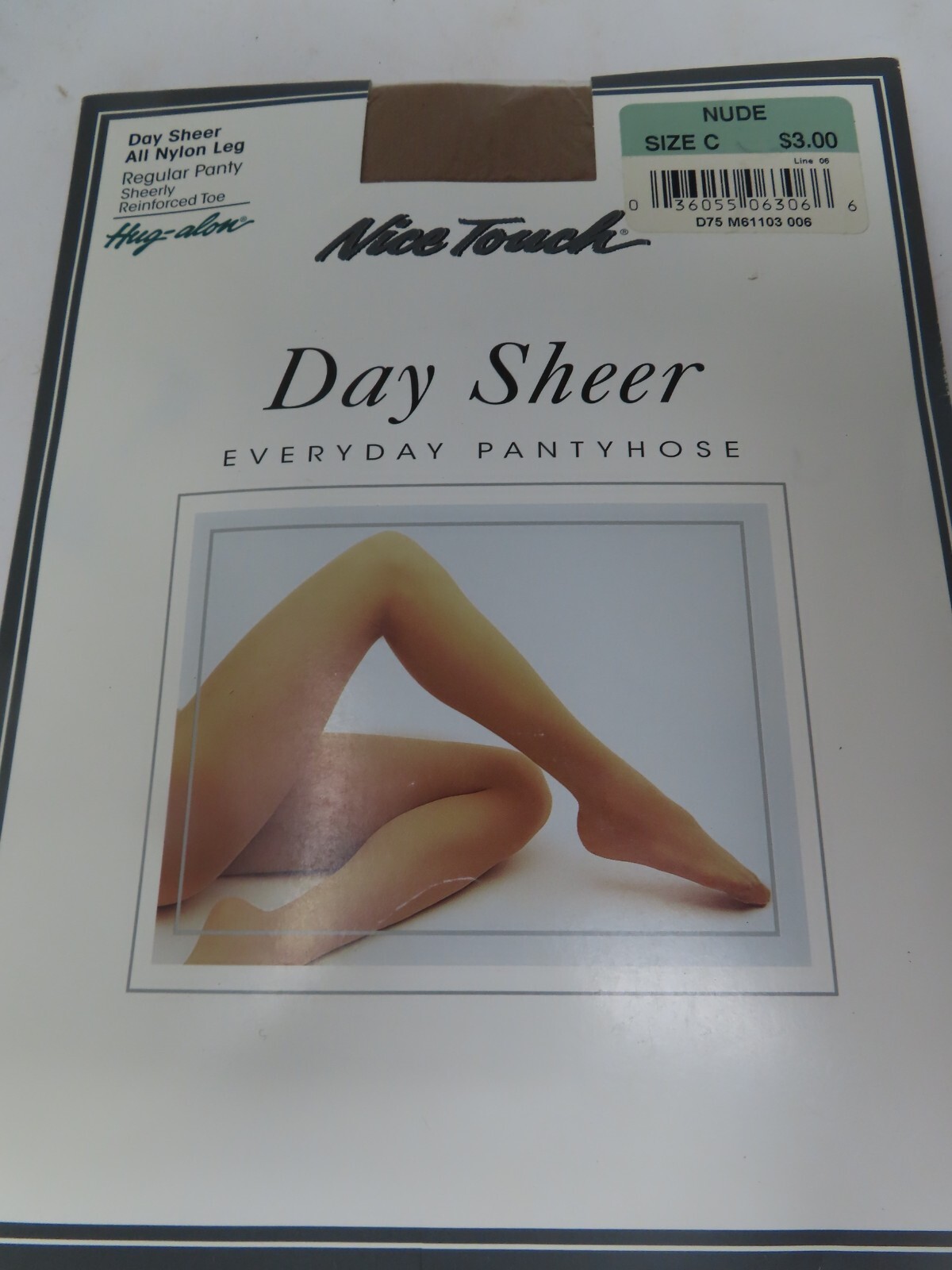 VTG NICE TOUCH Pantyhose Day sheer Size C Nylon NUDE Reg Panty Rein Toe Unopened