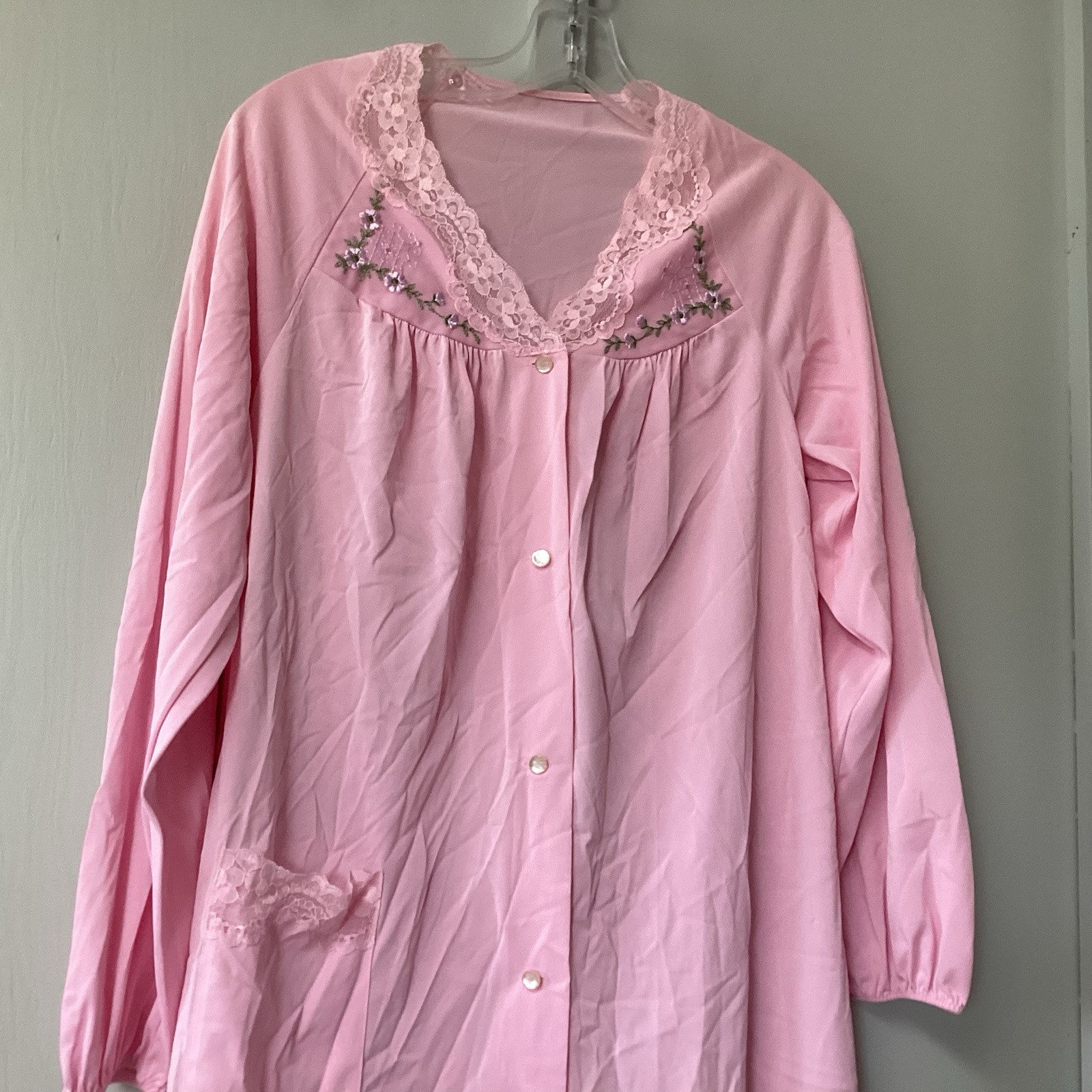 Vintage 70’s Pink Night Gown Ruffle Button Sissy Large Button Down Long Sleeve