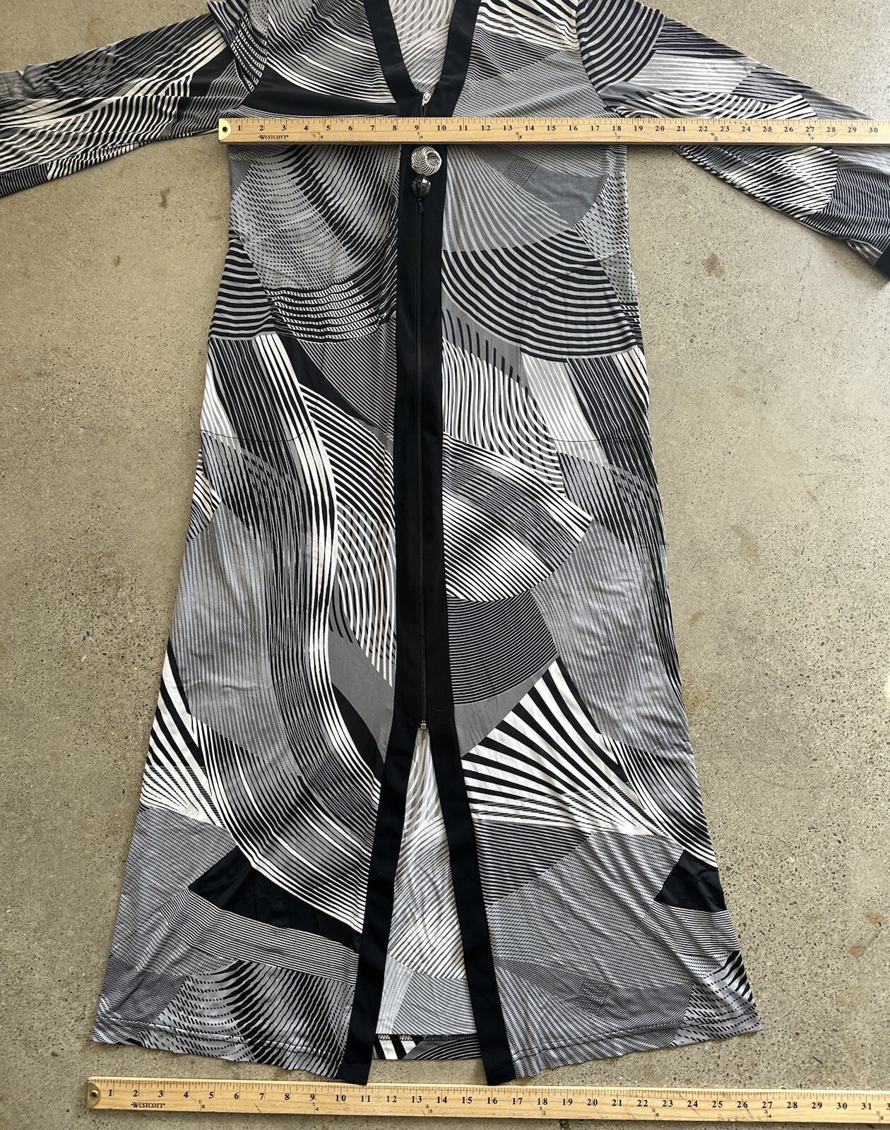 Vintage Diamond Tea Black & White Geometric Psychedelic Abstract Zip Robe Sz S
