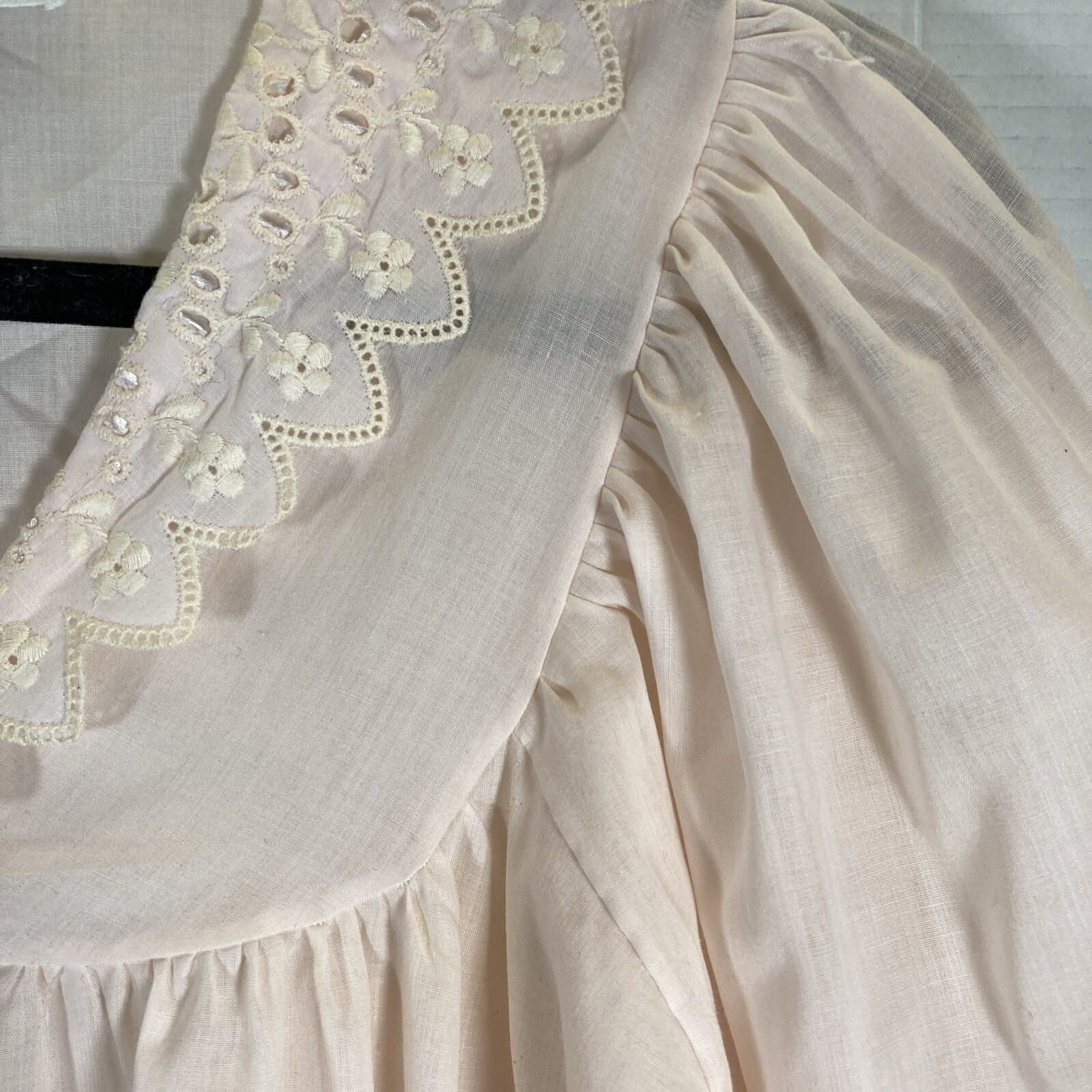 Vintage Night Flowers NY Womens Nightgown Pink Sz S Long Sleeve Eyelet Trim