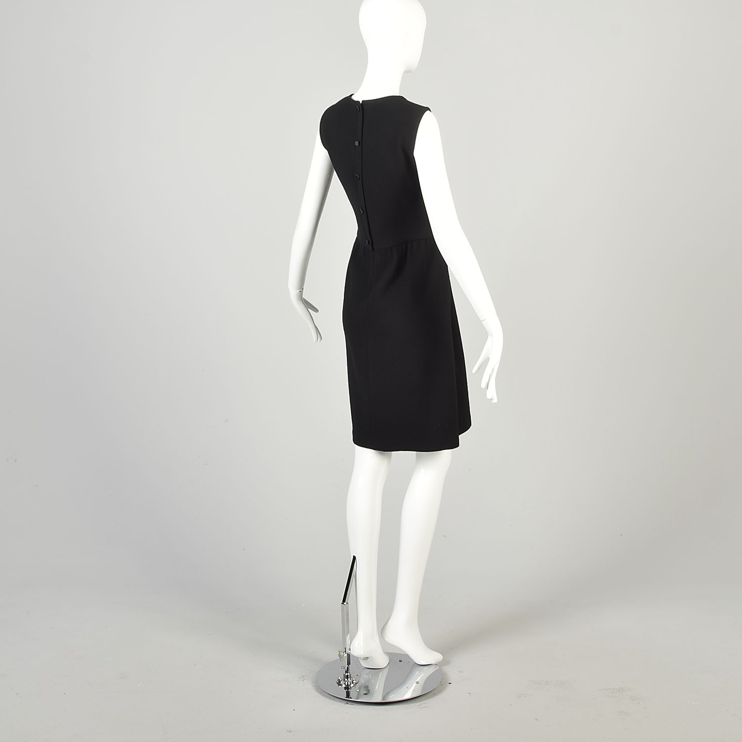 Medium 2000s Sleeveless LBD Little Black Dress Satin Ruched Waist Cocktail Dress