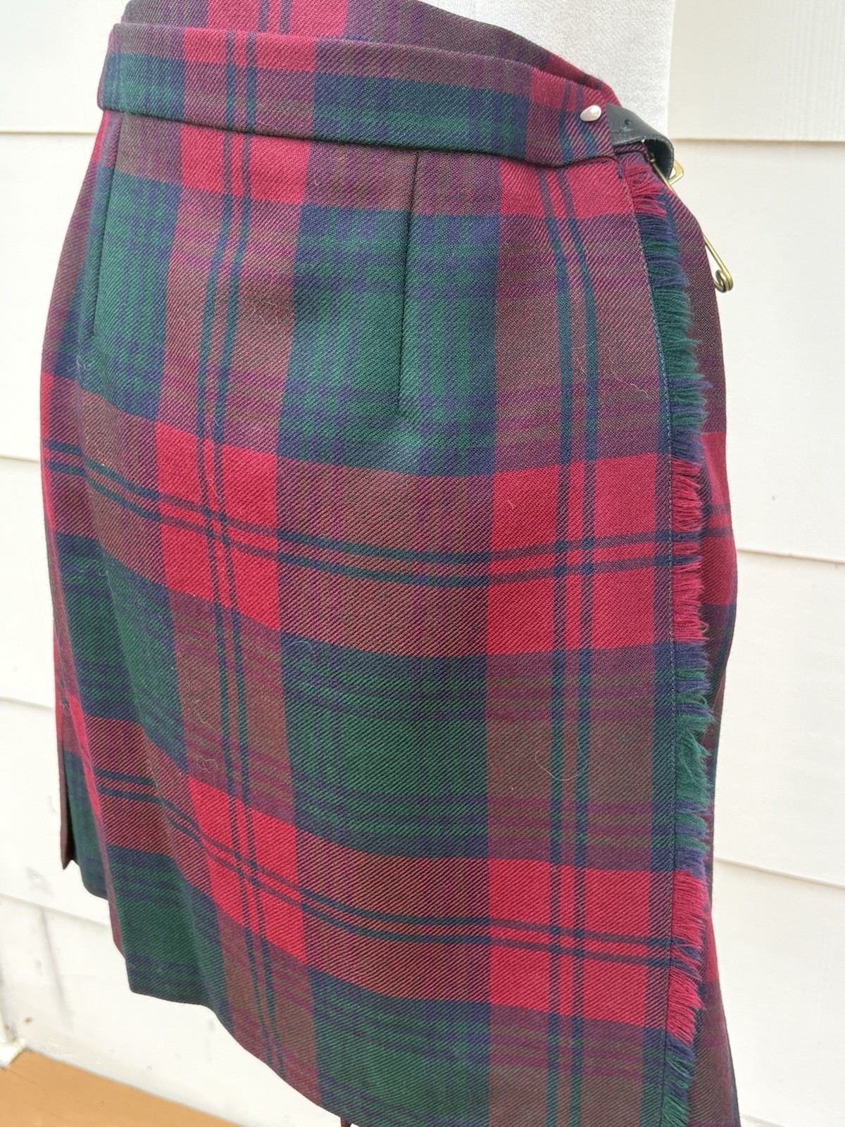 Vtg James Pringle Weavers Inverness Scotland Wool Tartan Kilt Academia Skirt 16