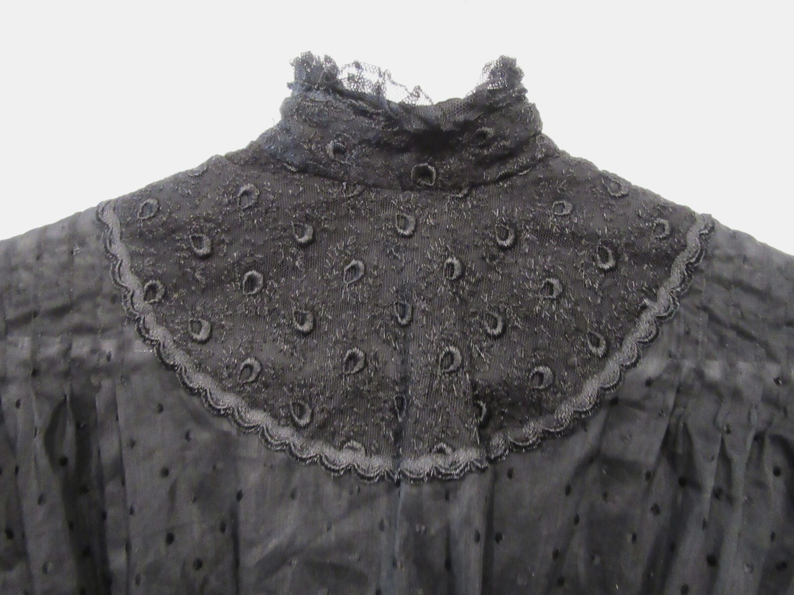 ANTIQUE EARLY 1900S 1905 BUST-39″ SWISS DOT LACE BLACK BLOUSE SHIRT STRONG F38