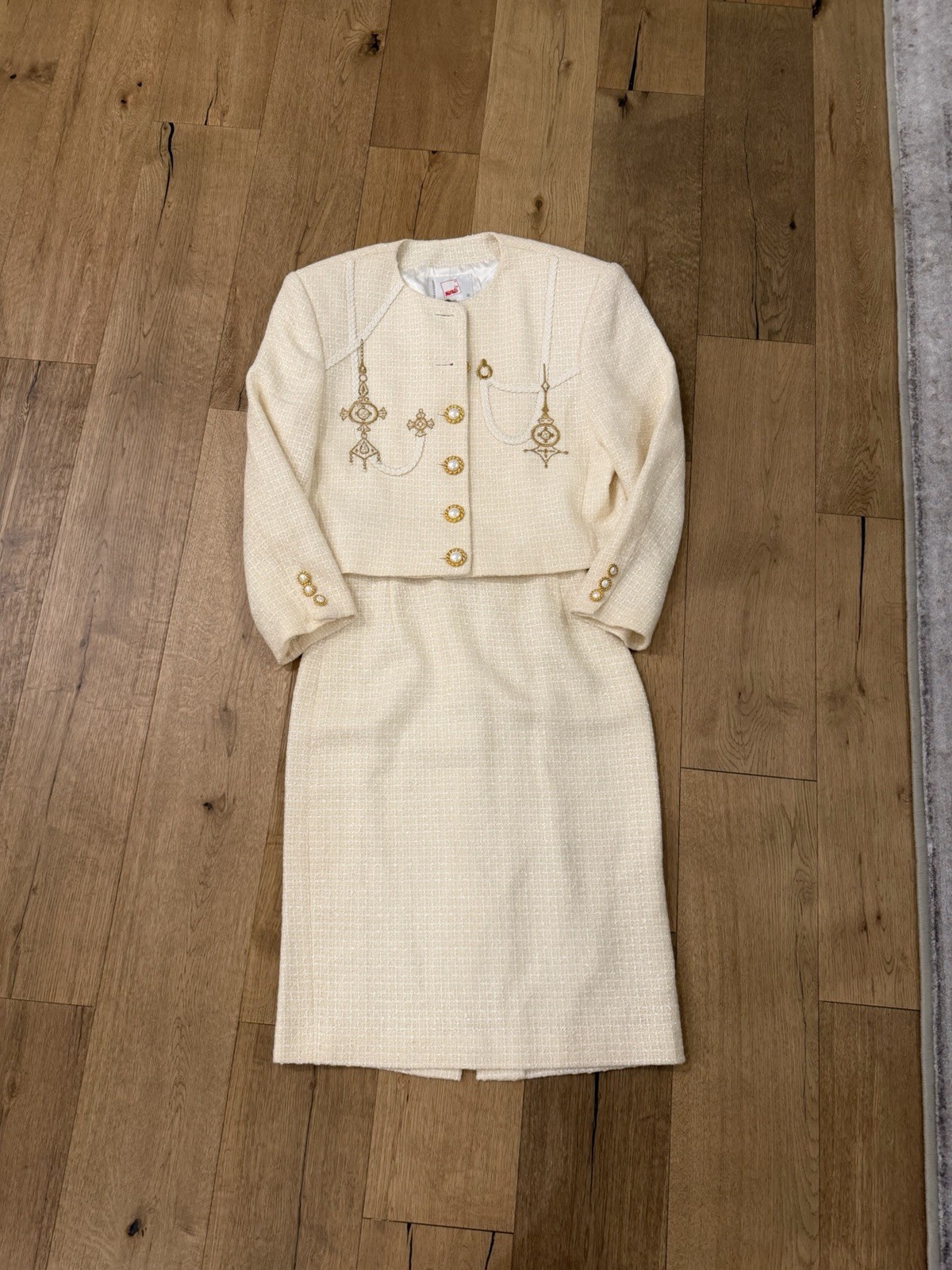 Vintage Mondi Set Size 38 Suit Jacket Size 34 Skirt Ivory Gold Embroidery German