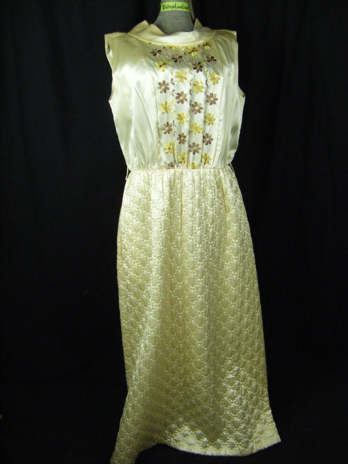 Vtg 60s Cream Satin Floral Embroidered Quilted Long Dress-Bust 44/L