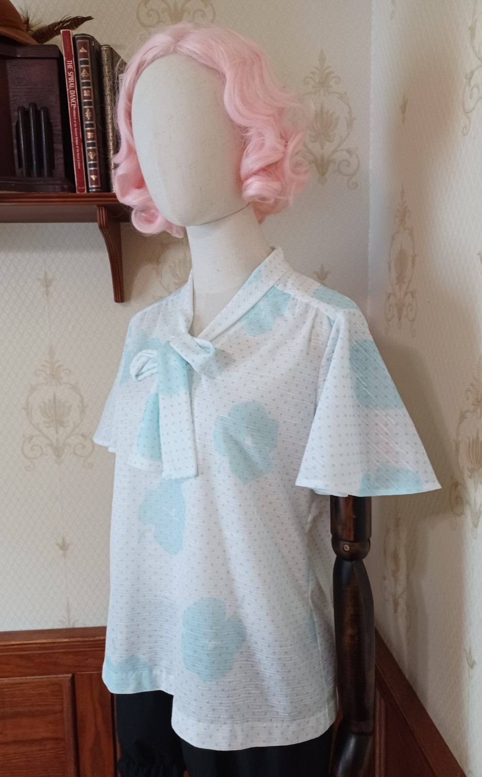 Vintage 1970s/80s Fire Islander Pastel Aqua Polka-dot Pussybow Secretary Blouse