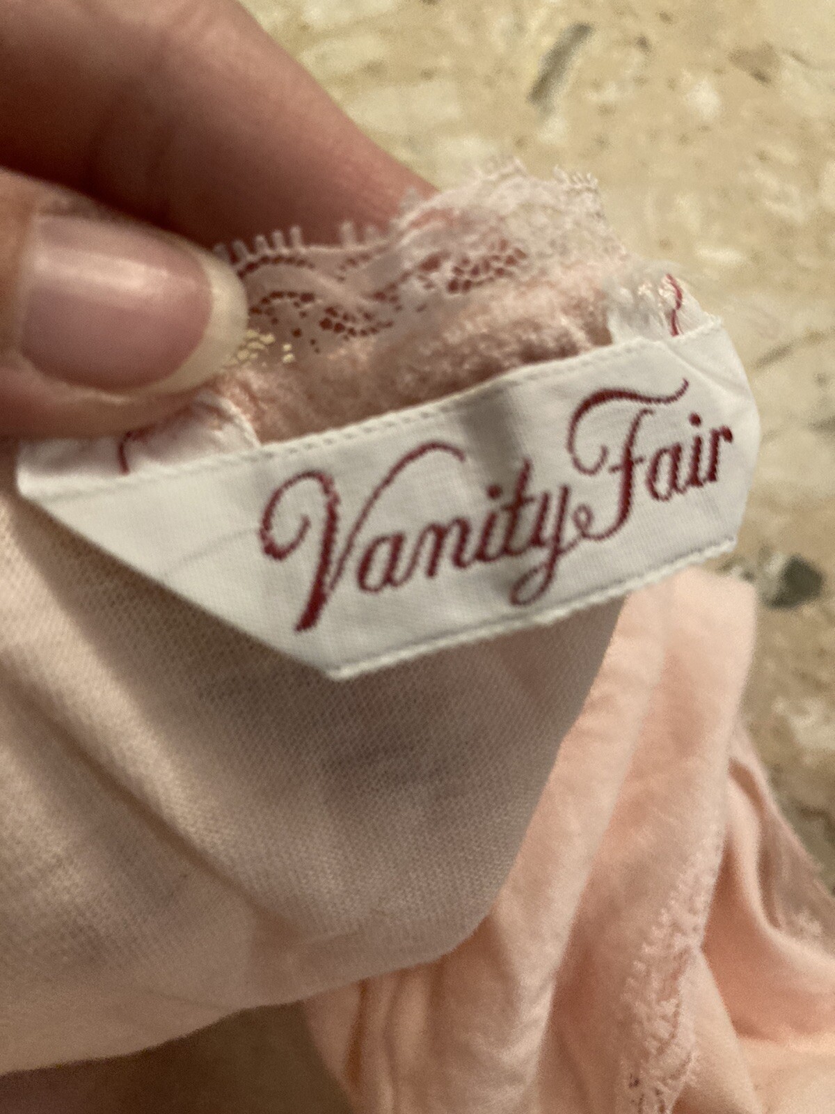 Vintage NOS MCM Vanity Fair Pink Daisy Nightgown & Robe Set Sz. Small/Medium