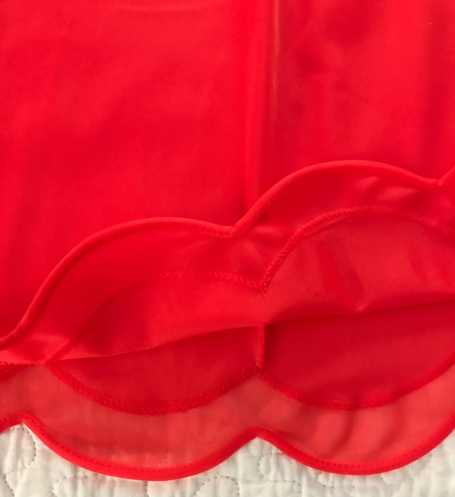 VINTAGE Sz Small 1960’s VANITY FAIR Tricot Nylon CORAL HALF SLIP ~ PILLOW TAB