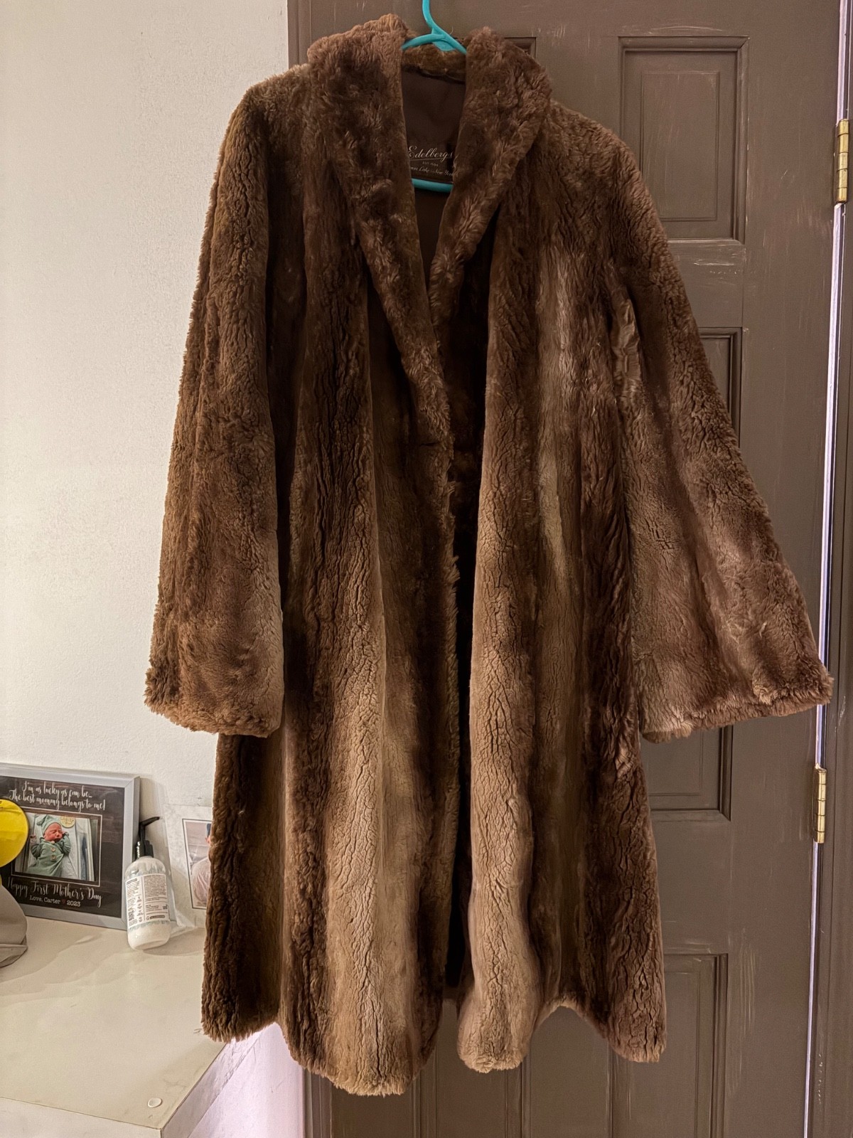 Vintage Edelberg’s Saranac Lake NY Brown Mouton Sheared Lamb Fur Long Coat