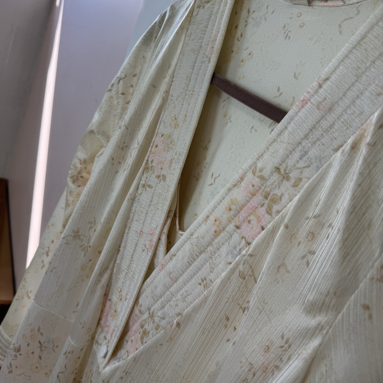 VTG 70s Floral Peignoir Set Gown Quilted Robe Medium IGLWU USA Granny Chic Read