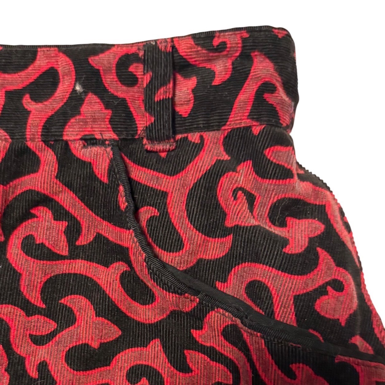 In-Wear Kirsten Teisner Vintage Red Black Corduroy Pencil Skirt 10 goth punk 27″