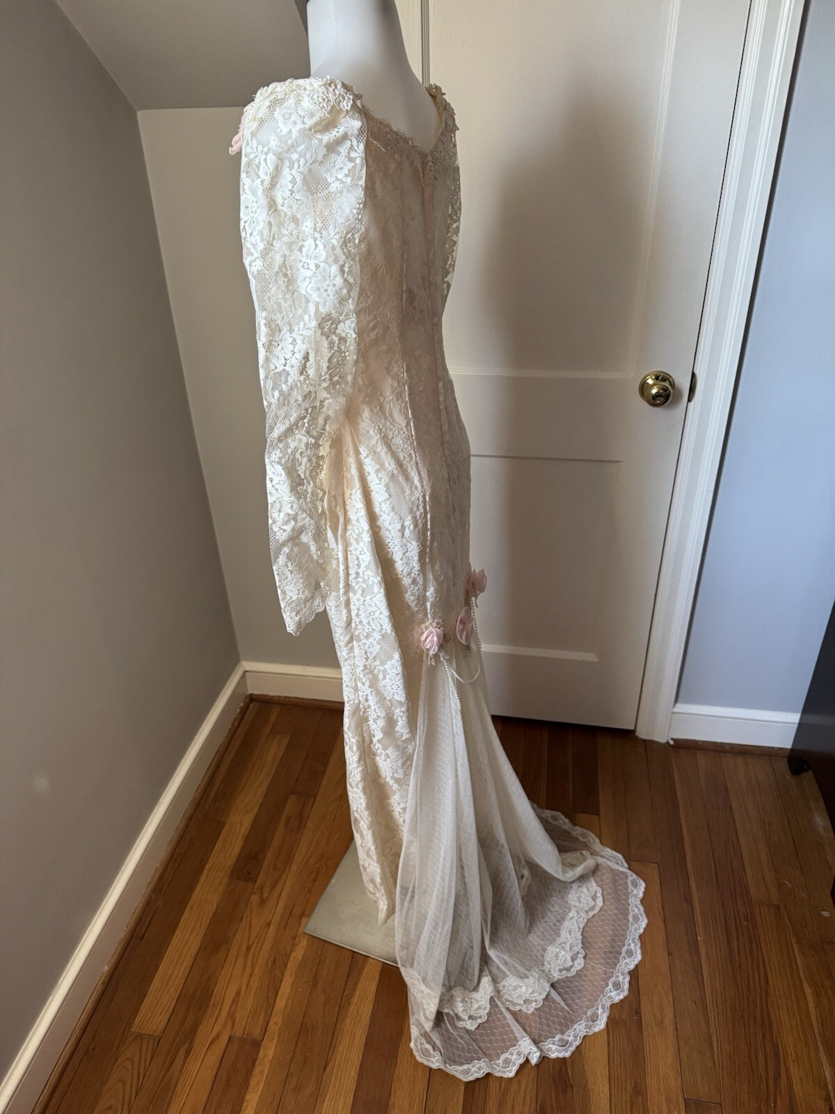 Women’s Susan Lane’s Country Elegance Vintage Wedding Gown Size 8 W/Headpiece