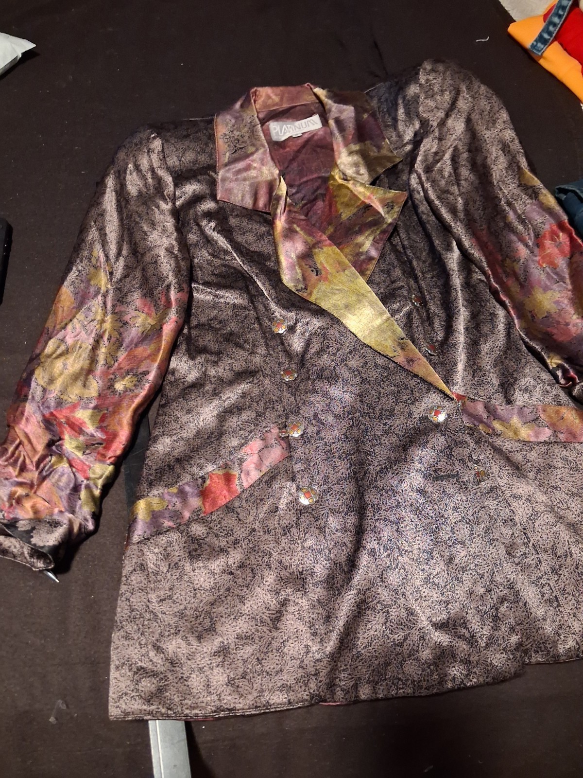 Ptatinum Vintage Shimmering Doublebreastd Jacket Tie Sides Front Pocket sleeves