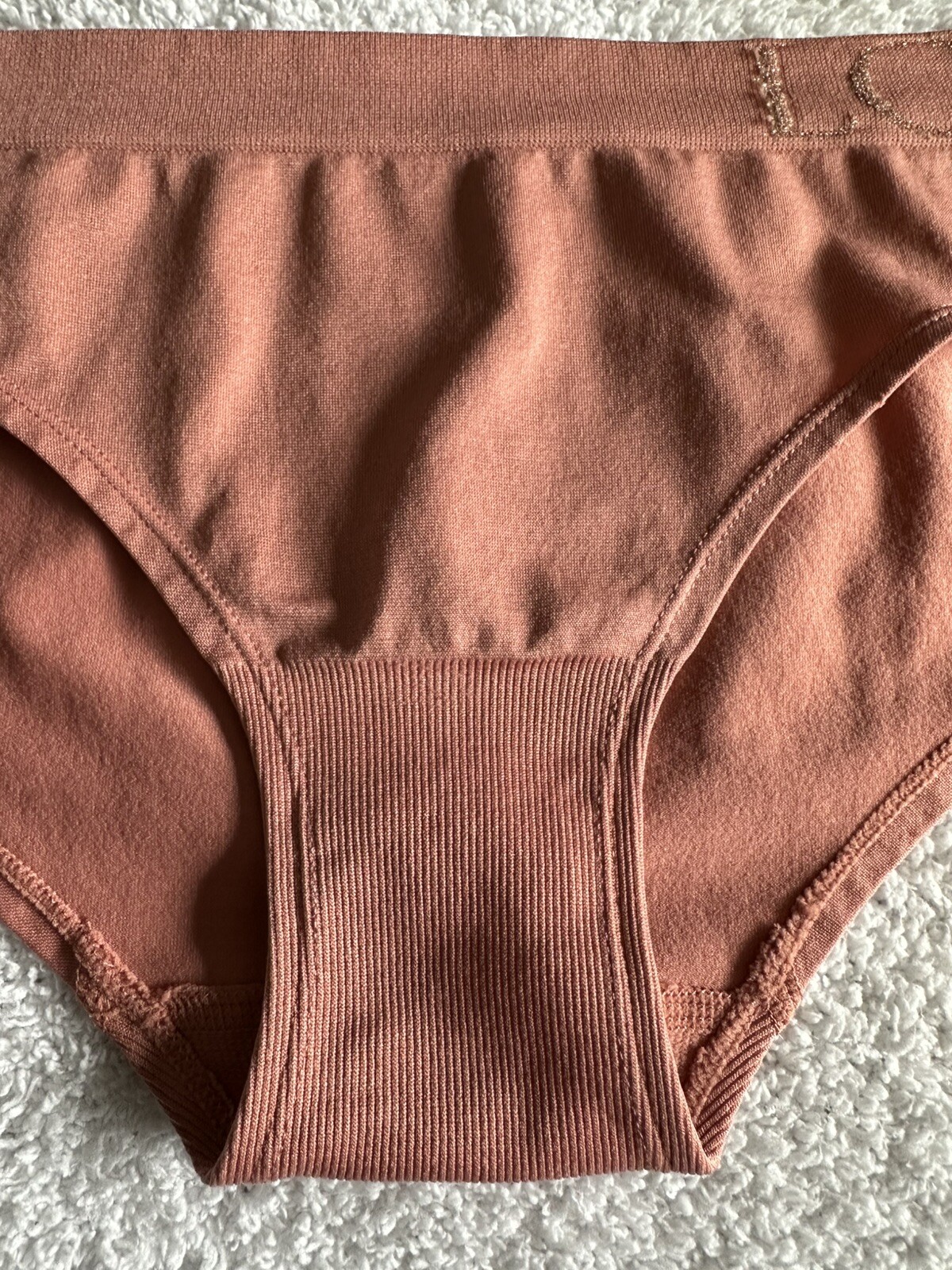 Vtg Victoria’s Secret “LOVE” L Bikini Hip Hugger Hipster Chic Bikini Panties