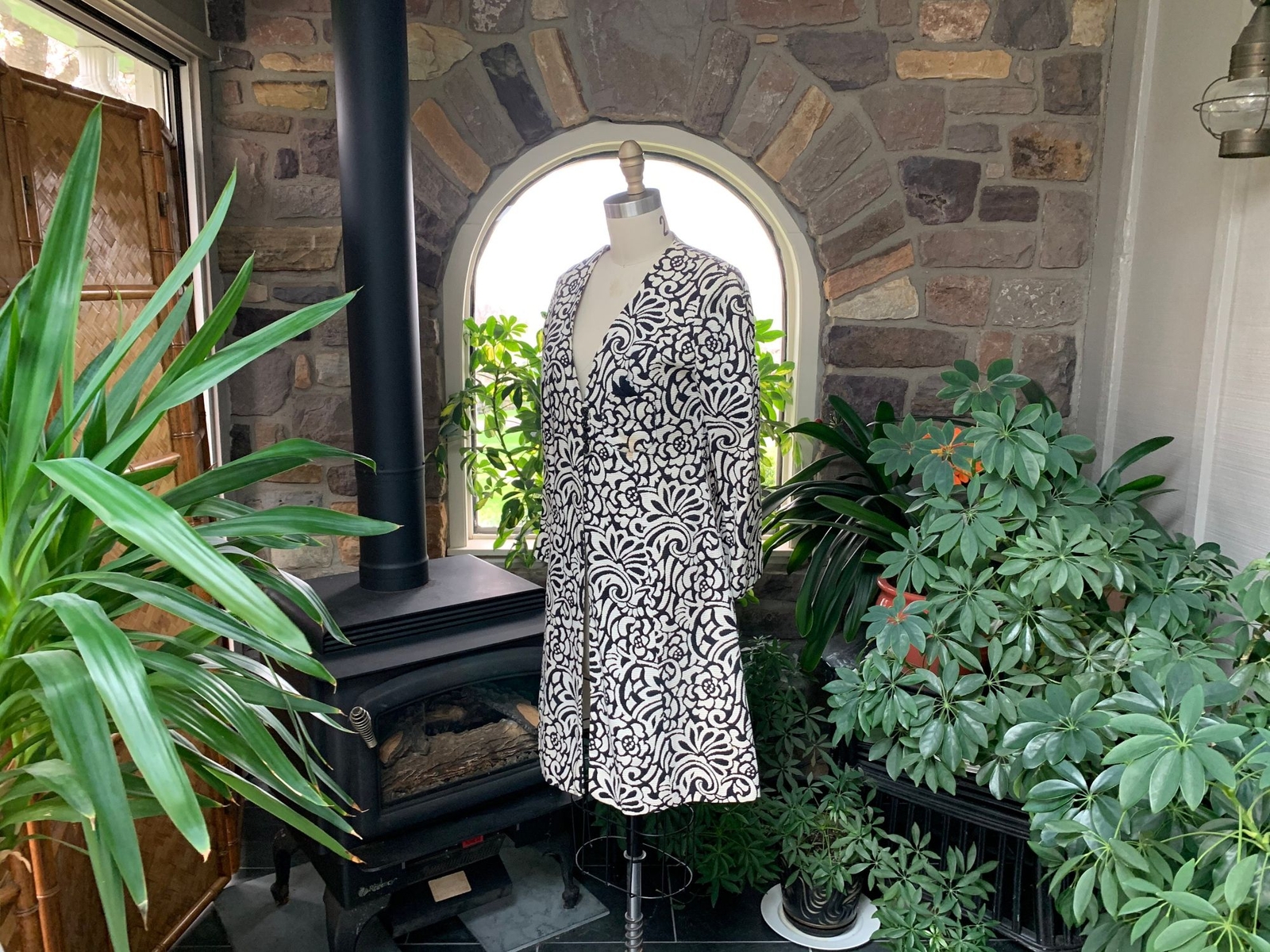 Vintage 1960s Black and Ivory Lightweight Swing Coat Abstract Design