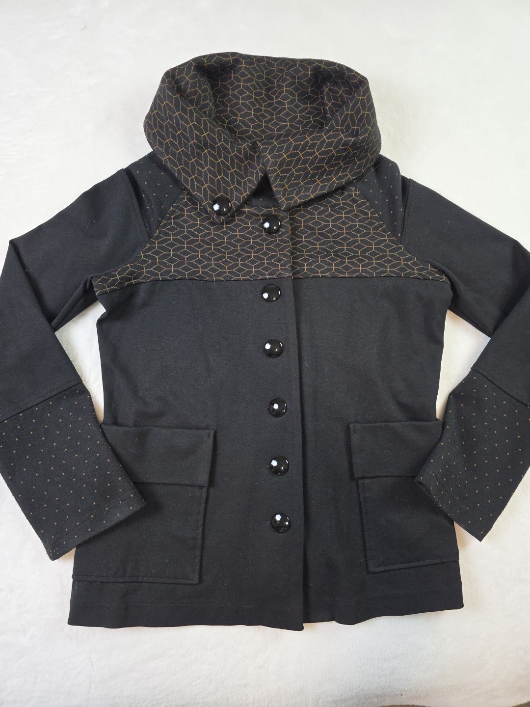 Joseph Ribkoff Art Deco Artsy Jersey Knit Button-Up Jacket Pockets Size 8