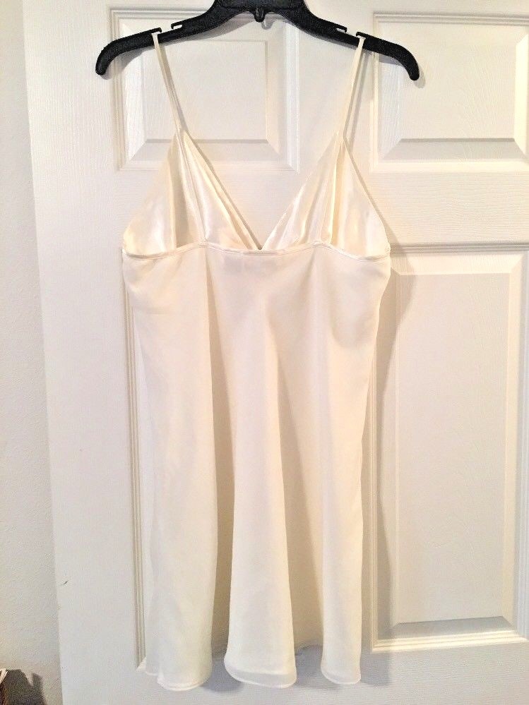 NWOT Ladies/Womens Vintage Intimo Amore Ivory Bridal Satin & Chiffon Sz Medium
