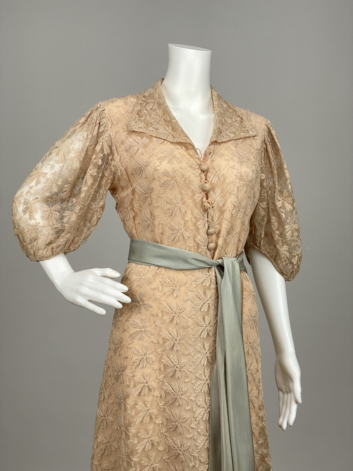 Antique 1930s Pale Blush Pink Net Lace Sheer Robe With Blue Ribbon Tie AS IS