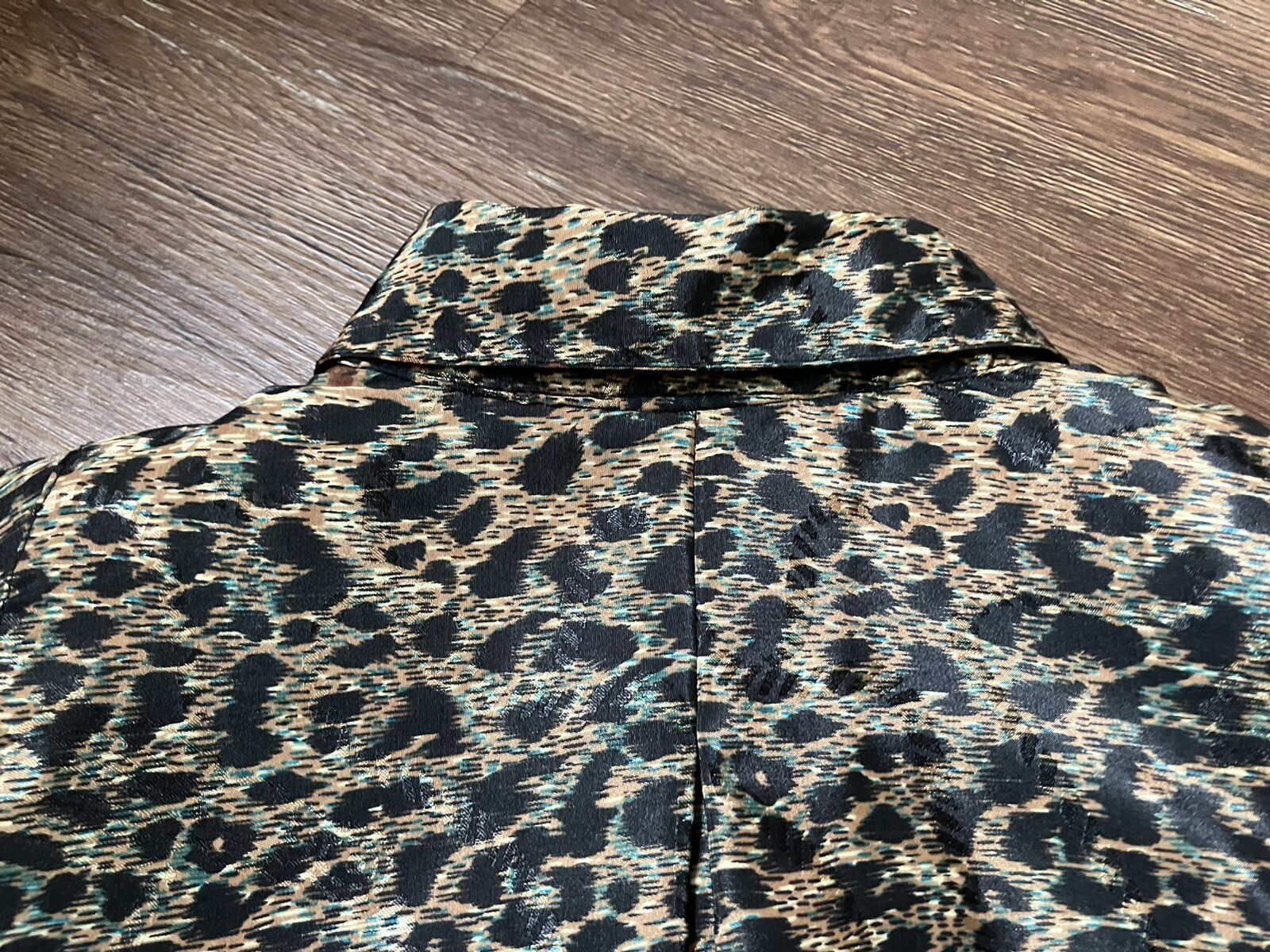 Vintage ’80s Petite Sophisticate Colorful Leopard Print Long Sleeve Blouse S/M