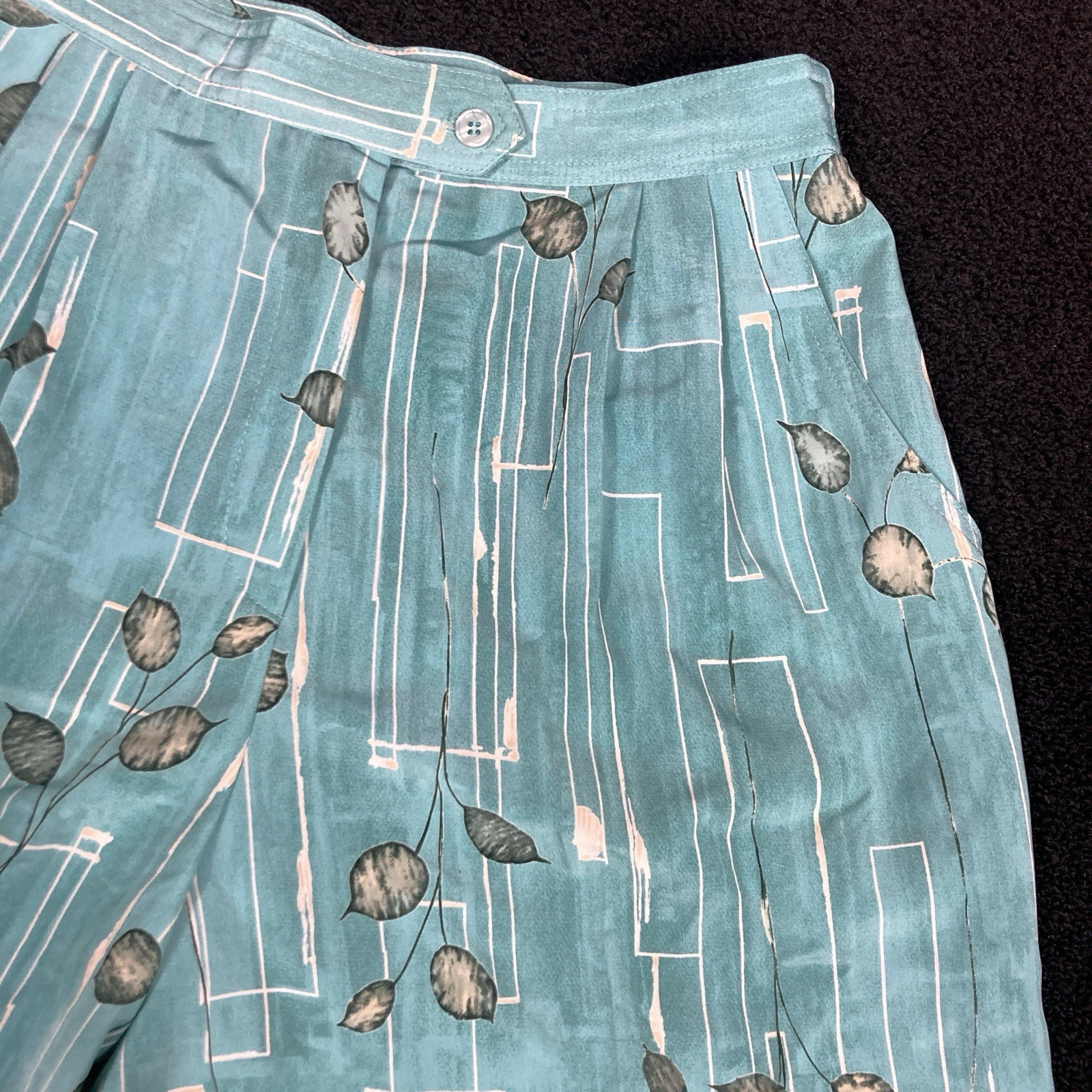Shorts Tropical womens vtg Lily’s of Beverly Hills 14 Teal Green Leaf AOP lilys