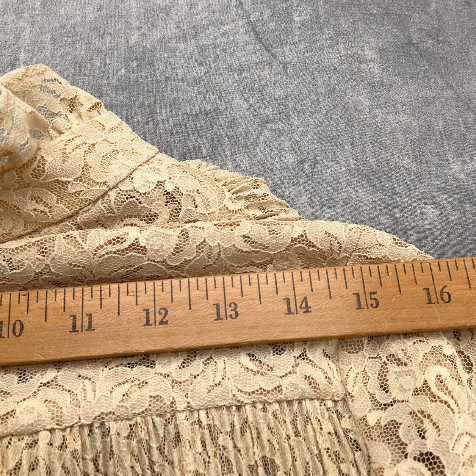 Discovery Fashions Dress Women 12 Gold Beige Lace Teacher Union USA 70s VTG