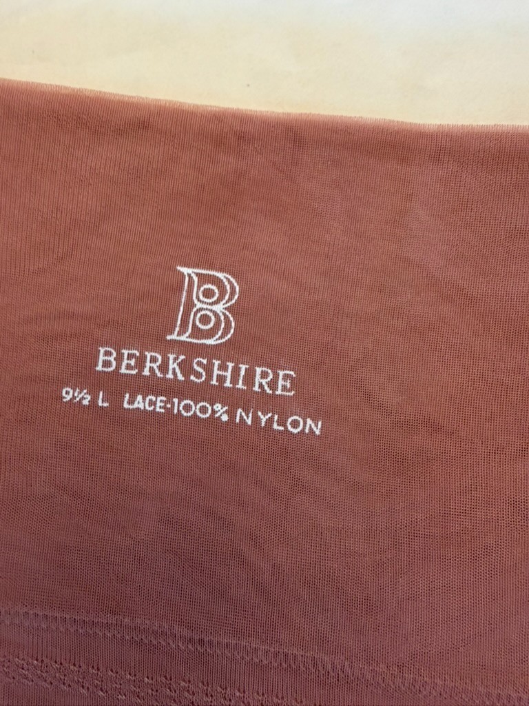 4 Pair Vintage Berkshire Nylon Stockings Size 9.5/36 New Old Stock