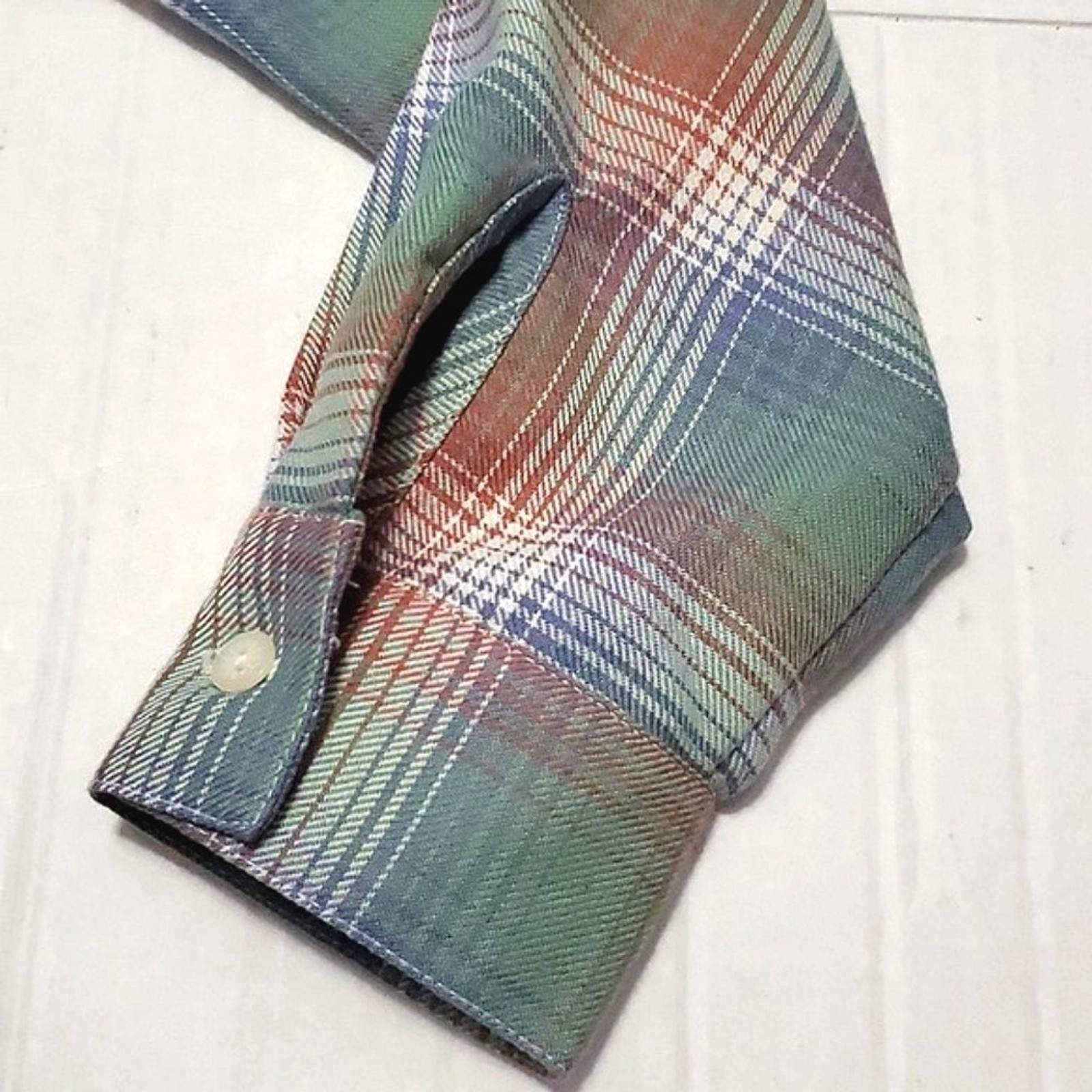 VTG Teddi Sage Green Plaid Embroidered Long Sleeve Button Down Flannel Shirt S