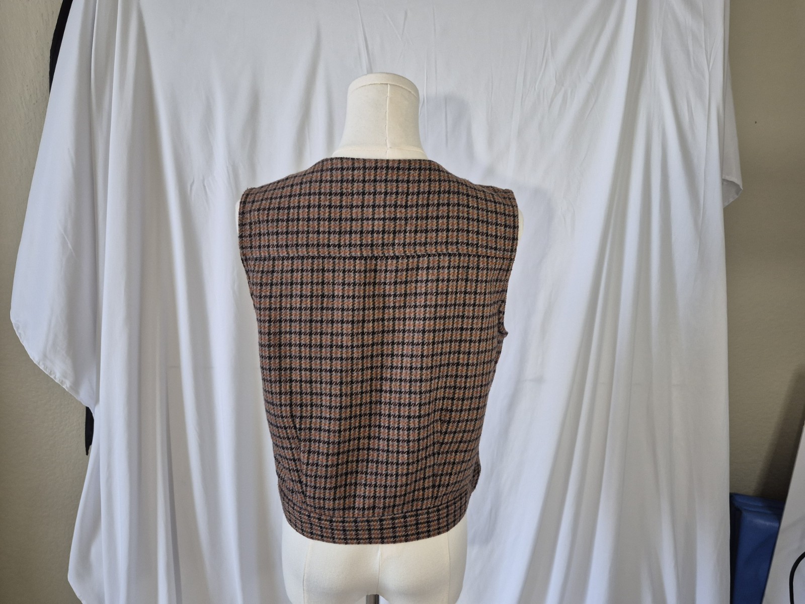 Vintage Womens Old Navy Outdoor Rust Brown Plaid Wool Blend Vest Medium 90s