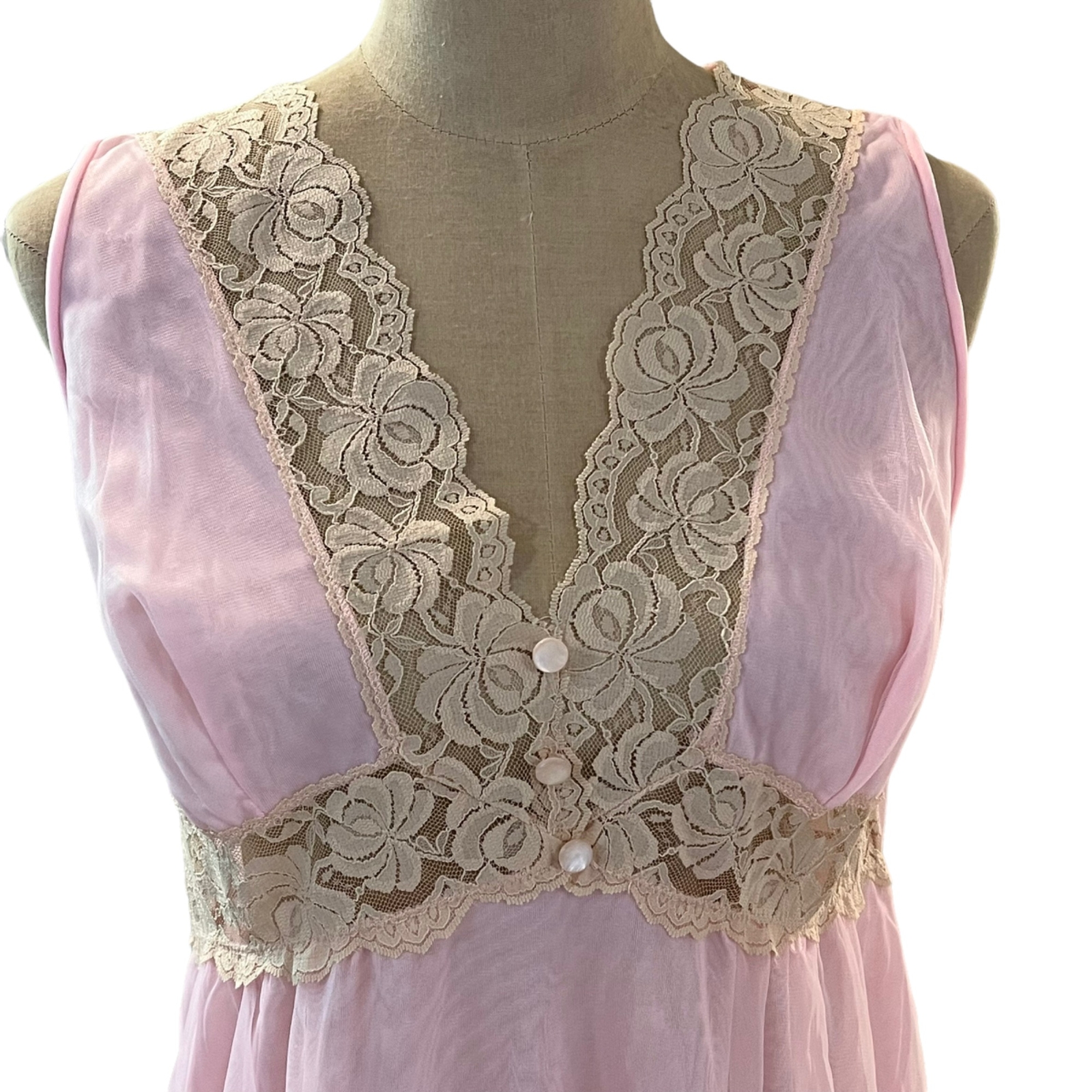 Vintage Women’s Pink Long Nylon Nightgown Lace Accent D’Signer MEDIUM Union Made