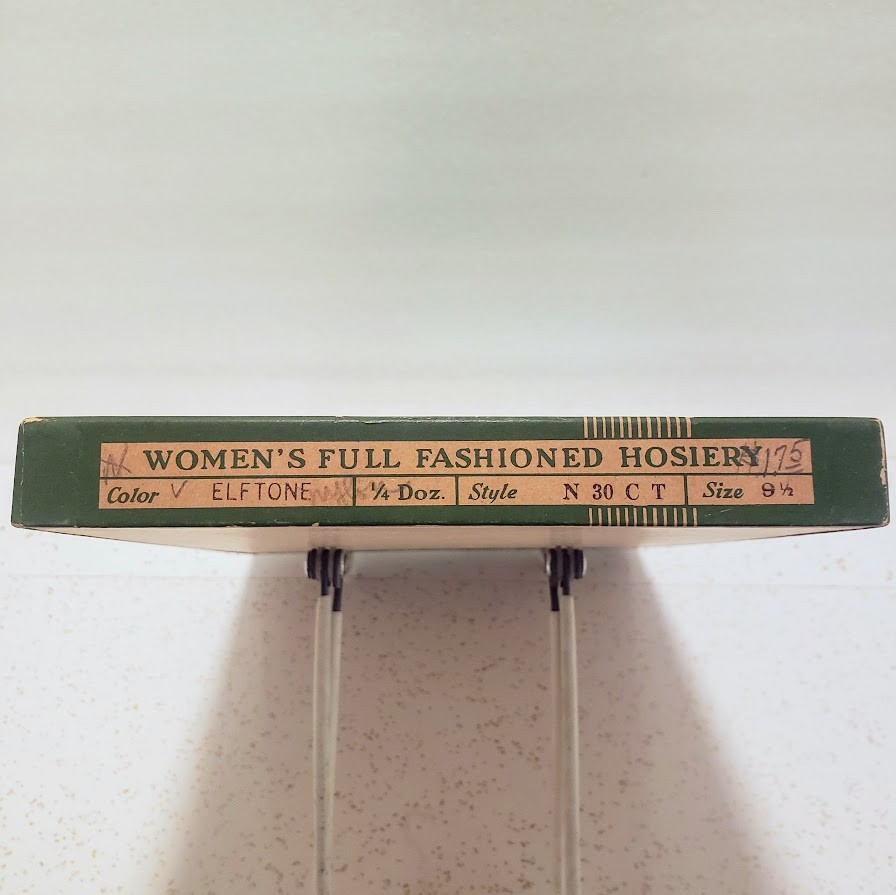 VTG 1930s Art Deco Hosiery Box Full Fashioned Stocking Display Scottie Dog Green