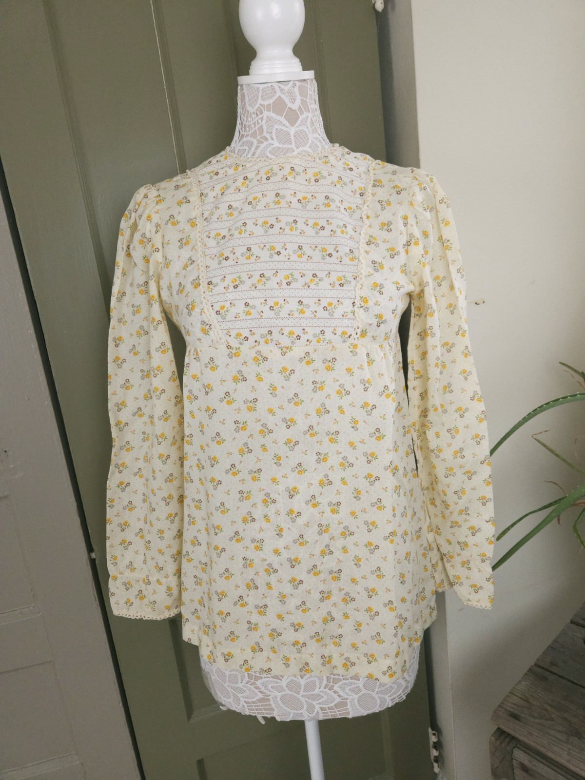 Littlesticks Calico Cream Floral Lace Tunic Peasant Blouse Vintage 70s Women’s S