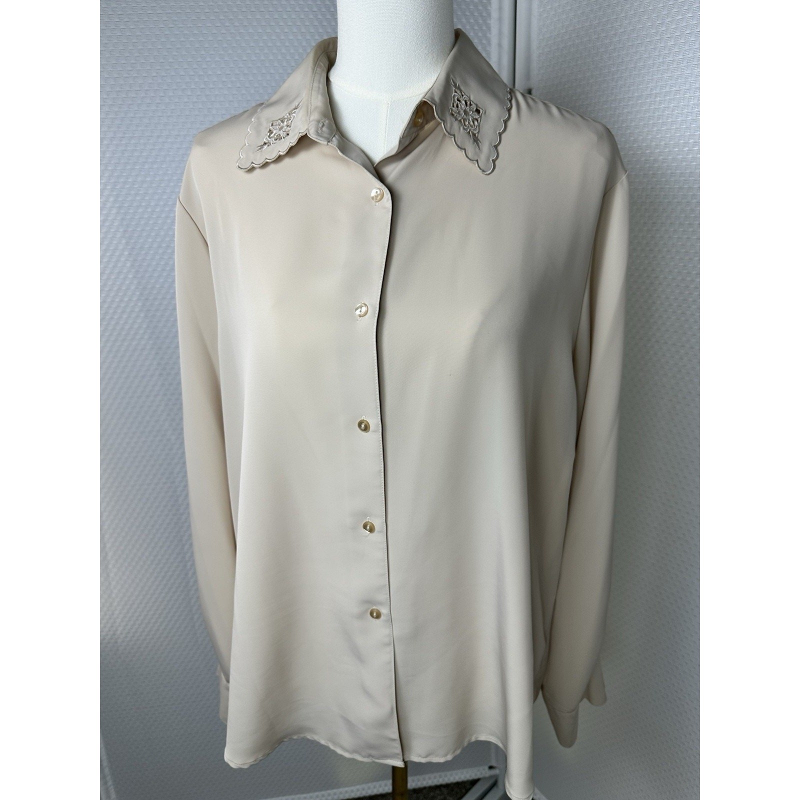 VTG N Touch Secretary 1980s Retro Button Up Floral Embroidered Long Sleeve XL