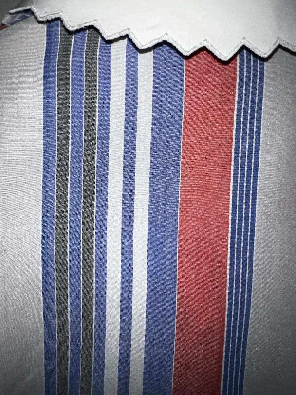 VTG huk‑a‑poo Gray Red Blue Black Stripe Blouse 70s Scallop Collar Cuffs S Retro