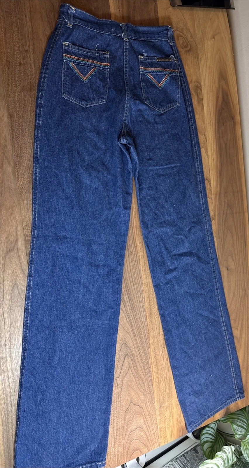 Vintage 70s Live Ins Sz 9 – 24 X 32.5 Embroidered Wide Leg Denim Jeans USA Chic