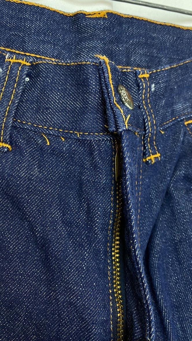 Vintage 1970s LEVI’S for GALS BIG E jeans high waist dark blue wash cotton denim