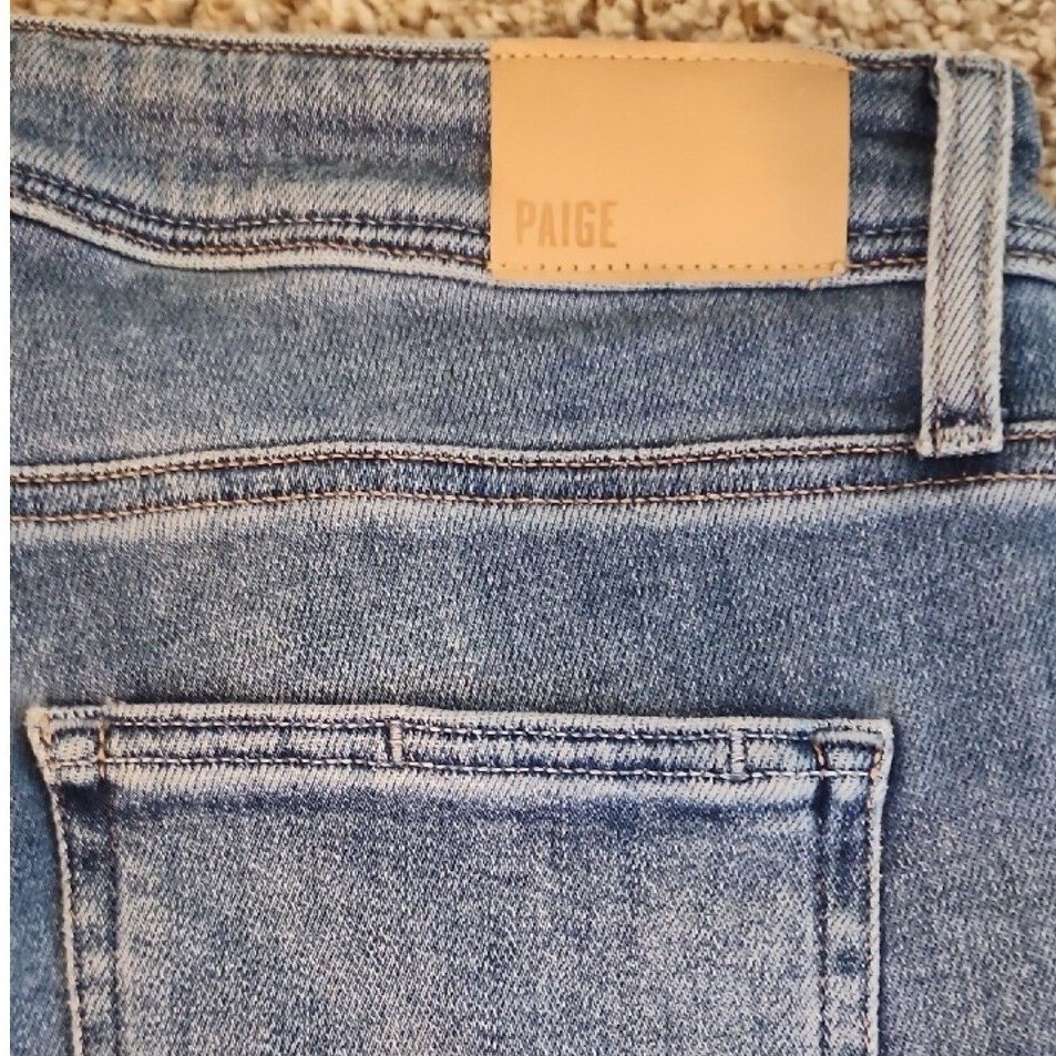 ☀️Anthropologie PAIGE Medium Flare Jeans. 29 Y2K high-waisted FREY Hem Soft ✨️