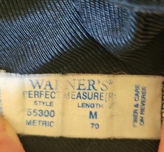 Vintage Warner’s Perfect Measure Black Nylon Lace Short Half Slip Medium