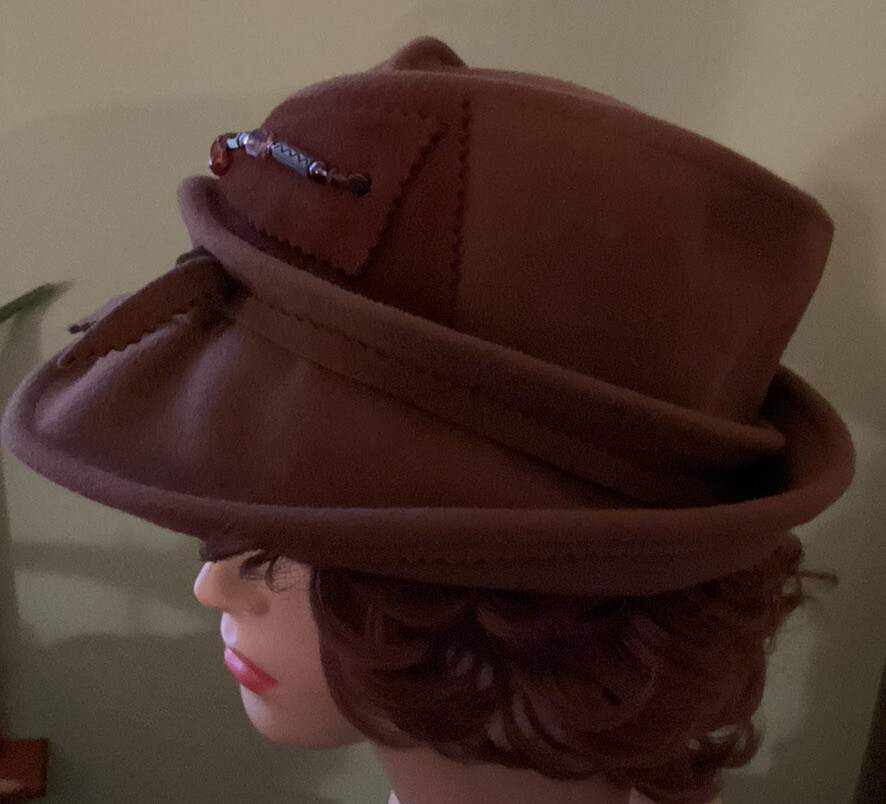 Hat Fedora style by Suzette Art Couture Wool EUC Taupe Tan Beaded