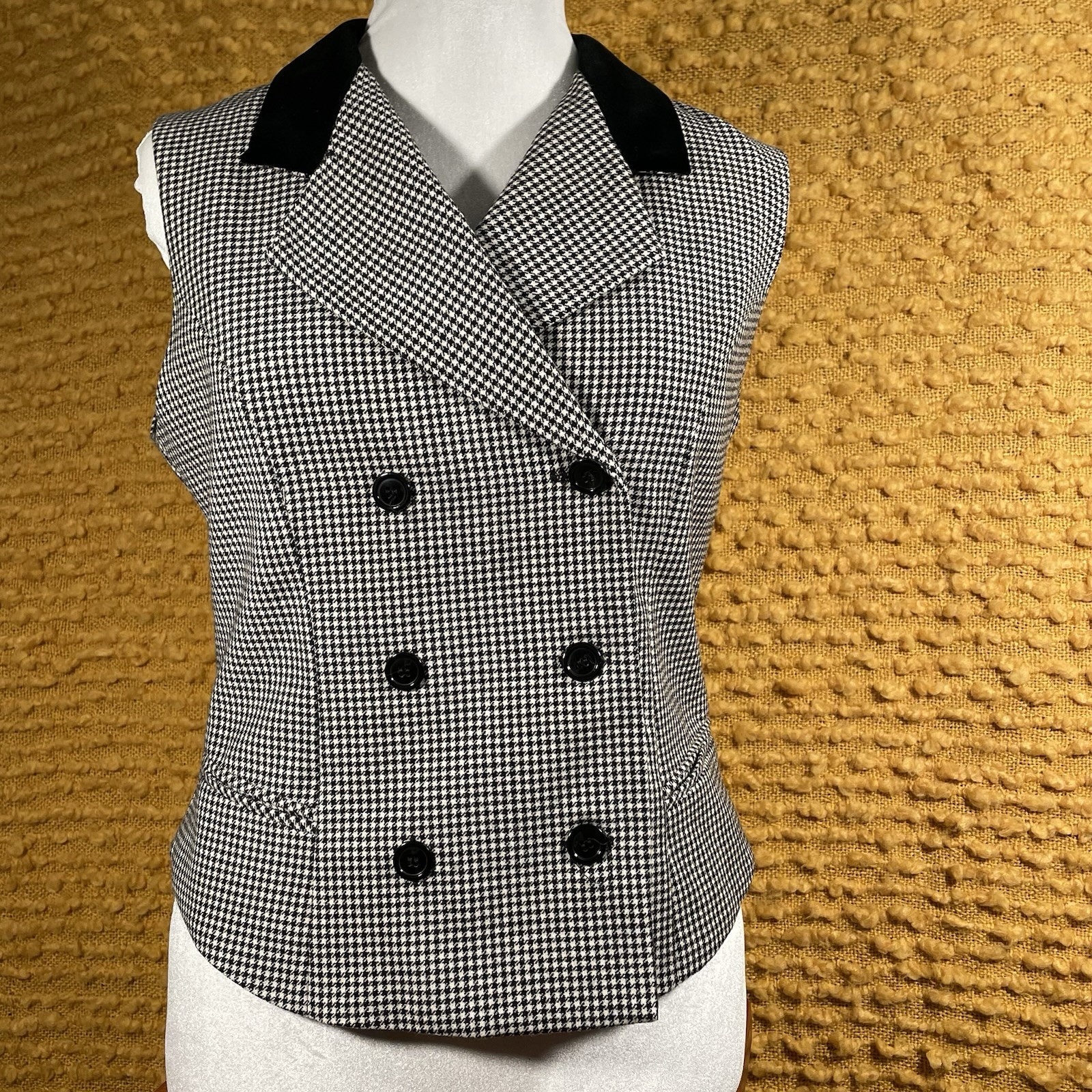 Vtg Alanni by Donnybrook Vest Dbl Breasted Wool Houndstooth Black Velvet Collar