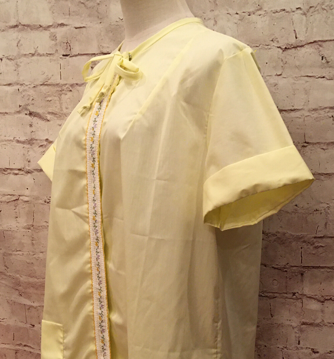 Gaymode Penneys Housecoat Yellow White Vintage *Small *SEE MEASUREMENTS