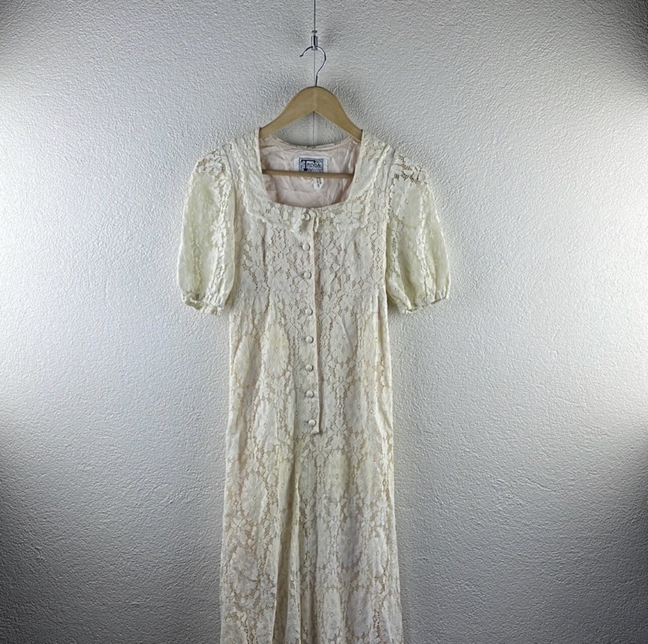 Vintage l 70s S Trivia Charm Hollywood Boho Ruffled Lace Puff Sleeve Maxi Dress