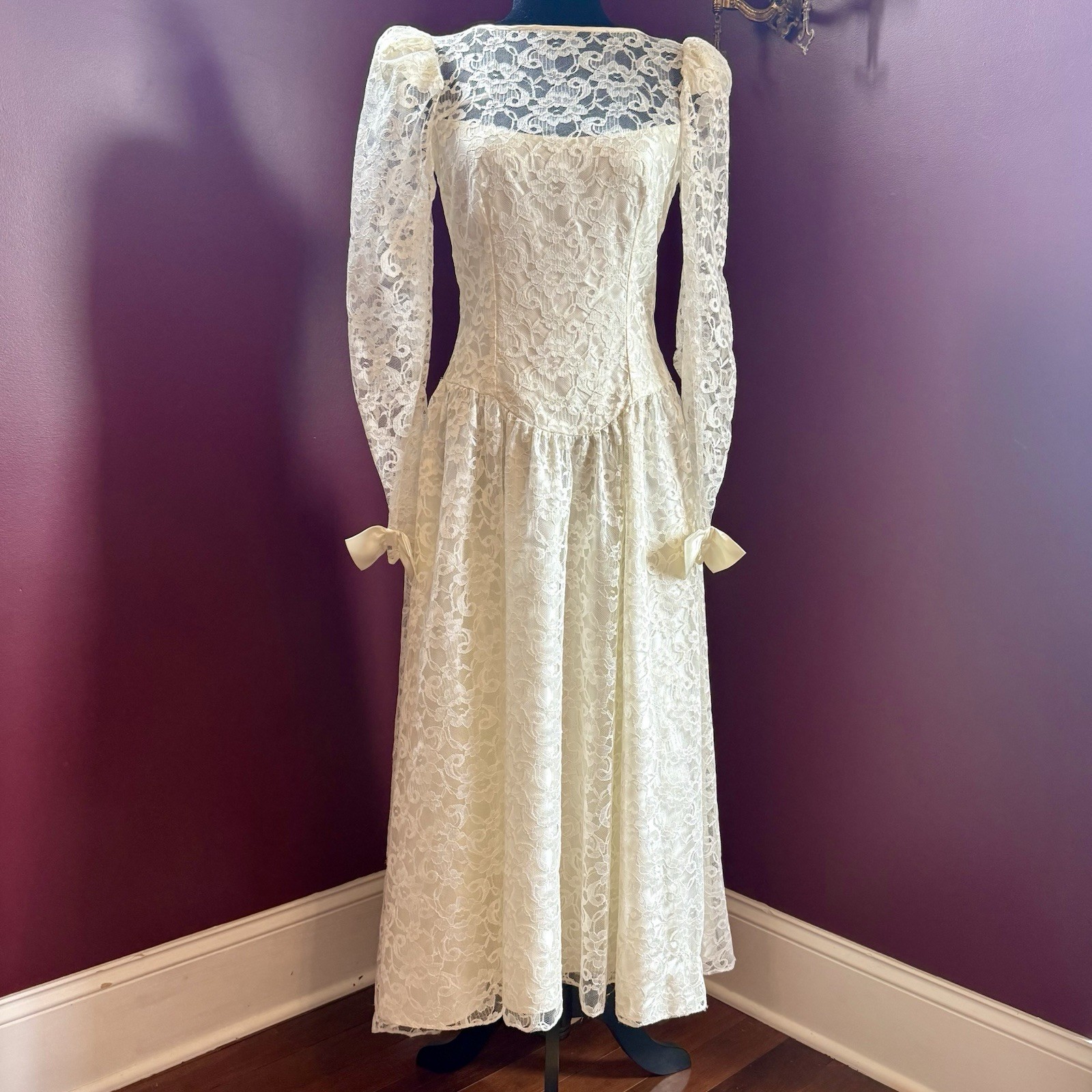 VTG 80s does 50s Ivory Lace Satin Bow Alfred Angelo Wedding Dress UNION Sz S M