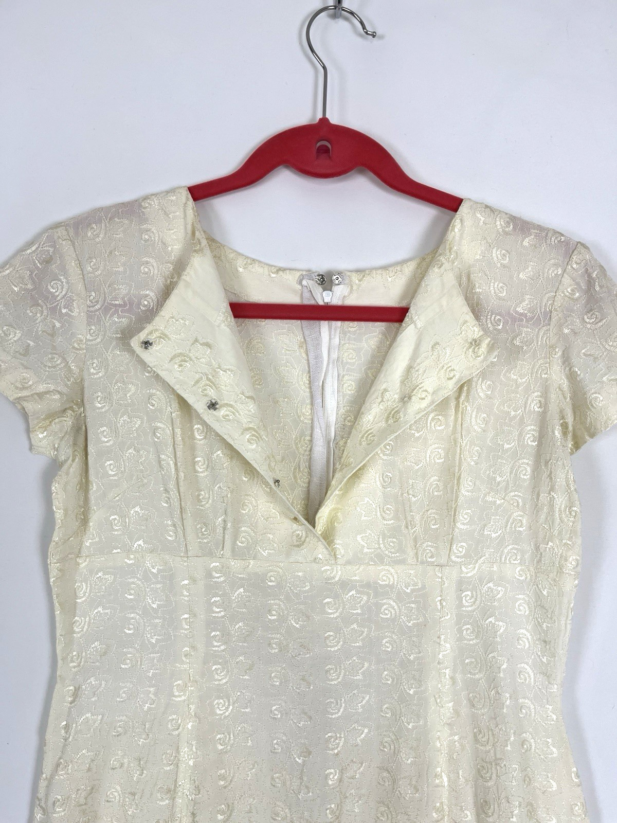 Vintage 50s/60s Butter Yellow Cream Floral Embroidery Wiggle Sheath XS/S/M Dress