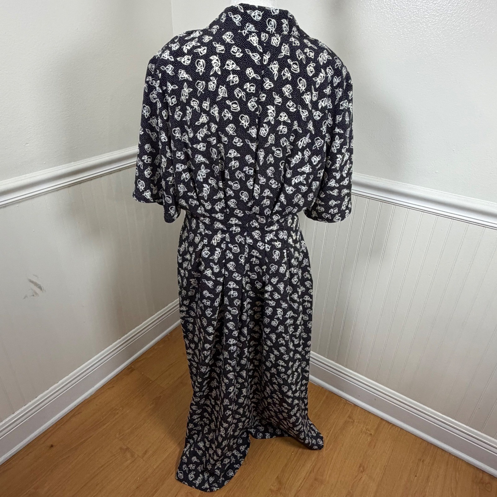 Jaeger Vintage Black White Floral Polka Dot Button Front Maxi Dress UK 12 USA 10