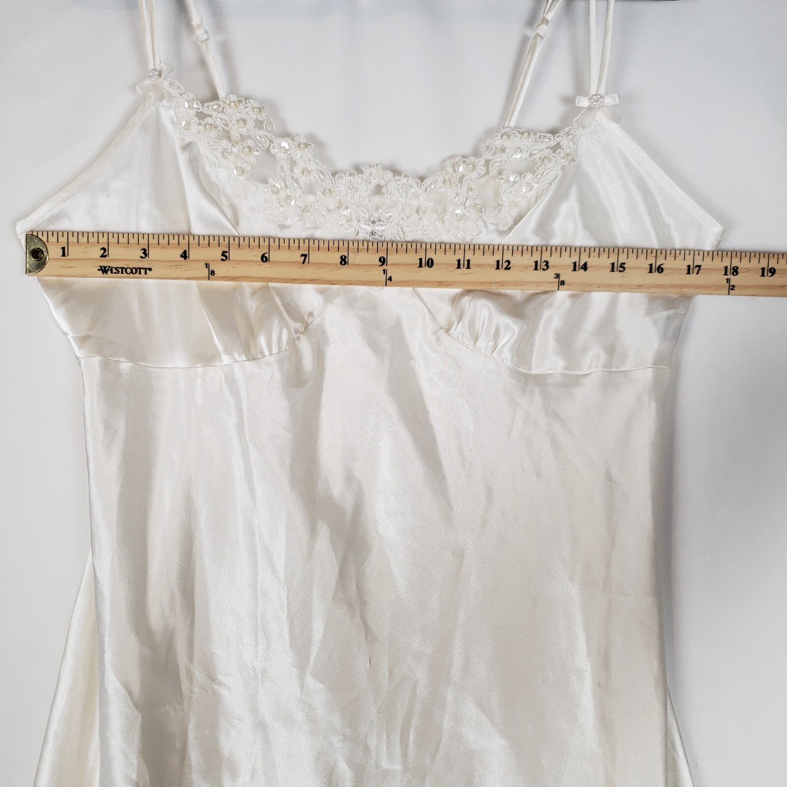 Vtg Enchanting Liquid Satin Nightgown Large Ivory Tapestry Beaded Ruffled Slit
