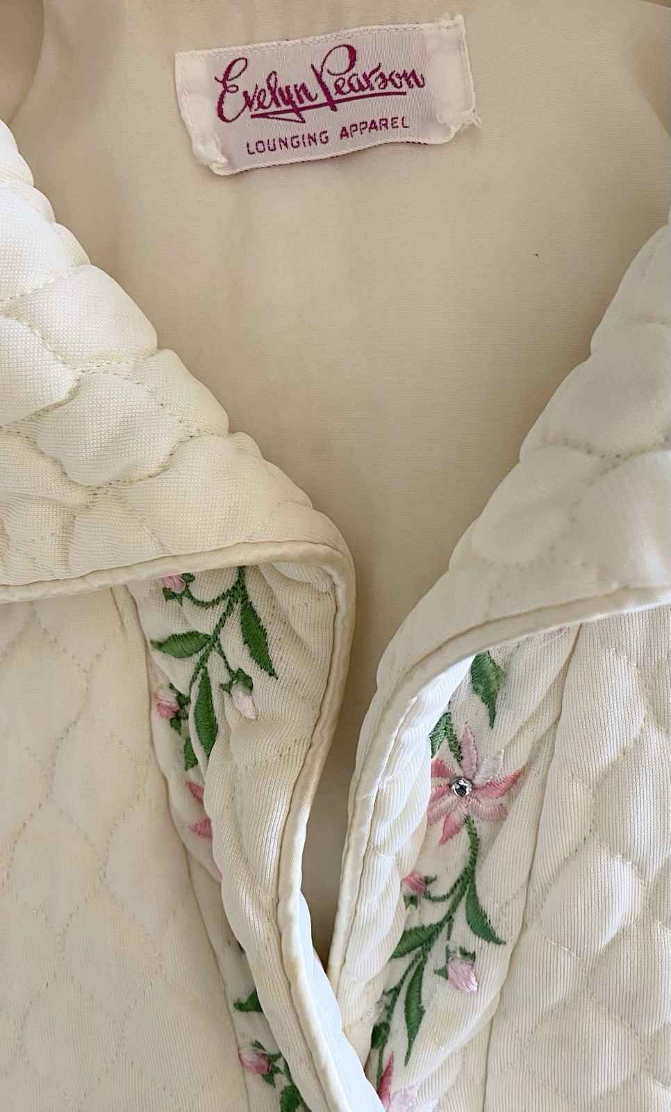 Vintage 60s Quilted Bathrobe *Large* EVELYN PEARSON Ivory Nylon Embellished