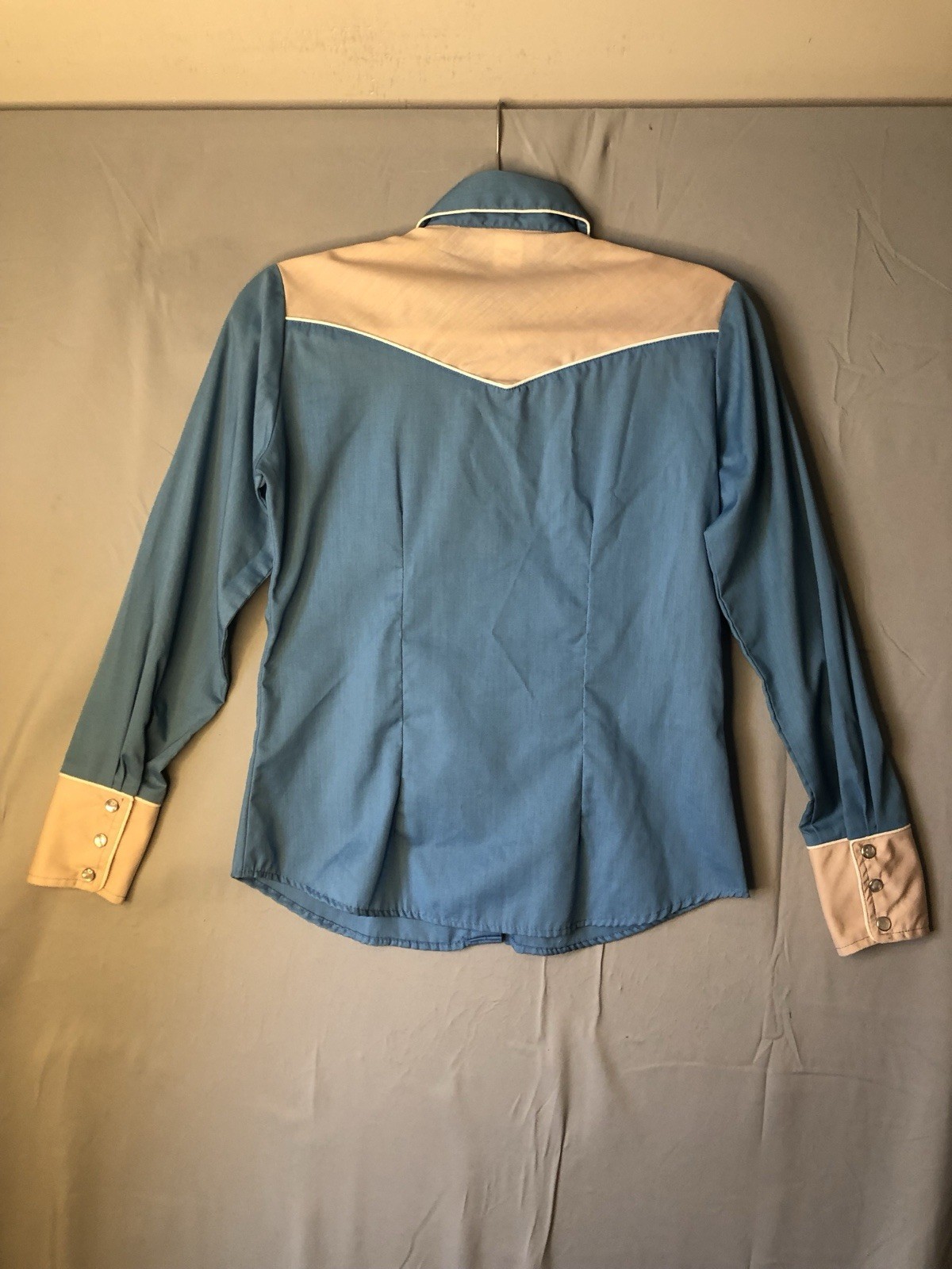 Vintage Western Wear Top Pearl Snaps Women’s Size 9/10 Smile Pockets