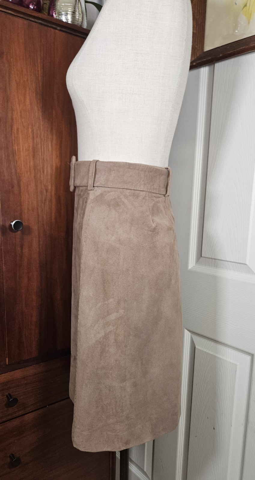 VTG 60s 70s Faux Suede Skirt A-line Midi Tan Belt Mod Gogo Hippie Boho Chic 8