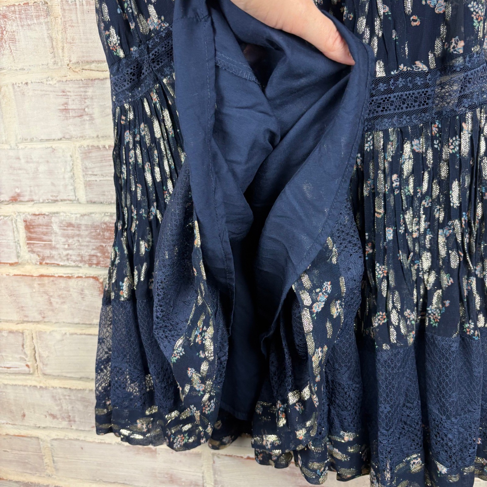 Maeve Anthropologie V-Neck Lurex Oversized Tiered Mini Dress Metallic Lace XXS